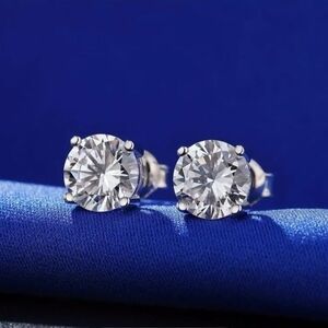 Classic Clear Crystal Stud Earrings - Women/Man Jewelry